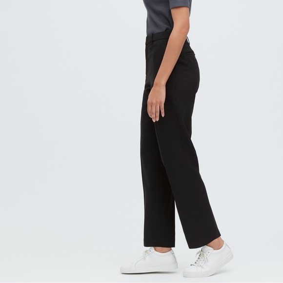 Uniqulo Women’s Airsense Pants (black, XS) - Picture 5 of 10